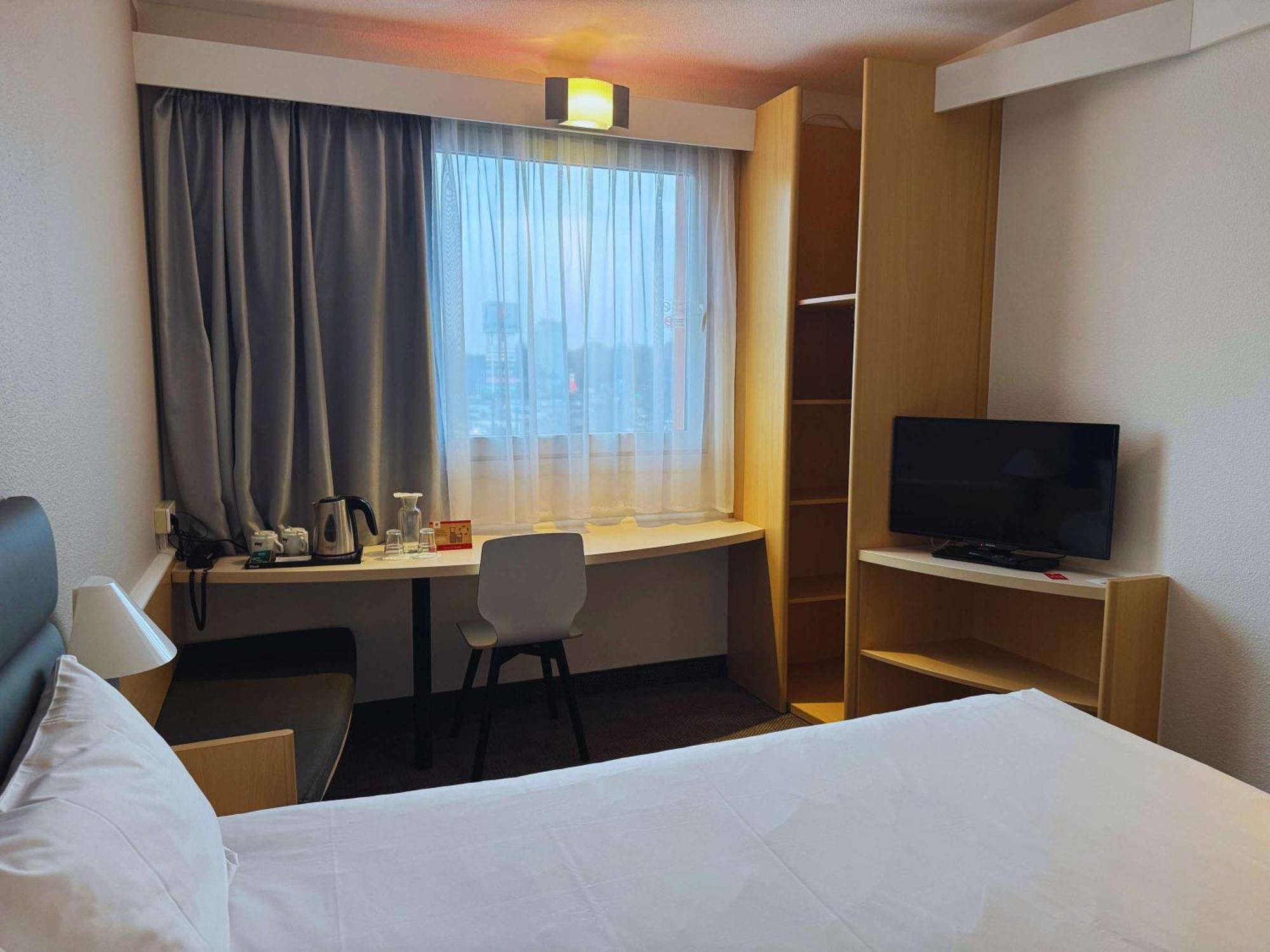 Hotel Ibis Katowice - Zabrze Extérieur photo