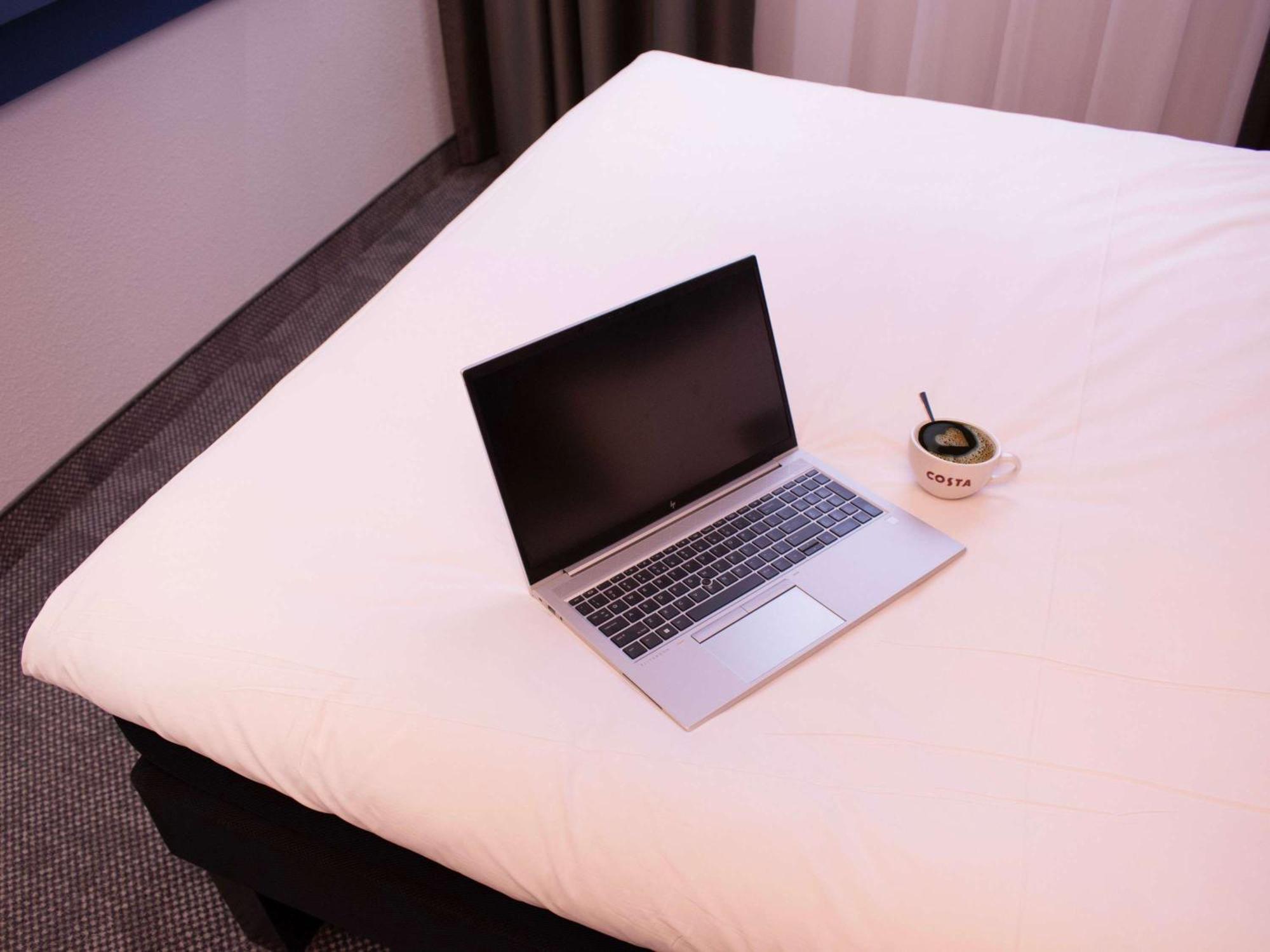 Hotel Ibis Katowice - Zabrze Extérieur photo